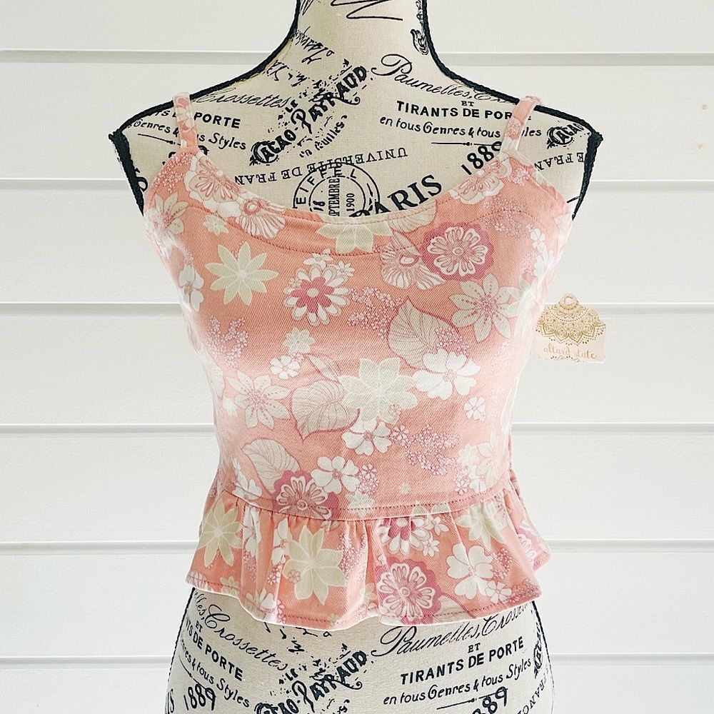 Altar’d State Pink Floral Crop Tank Top With Flutter Hem New With Tag Size Small